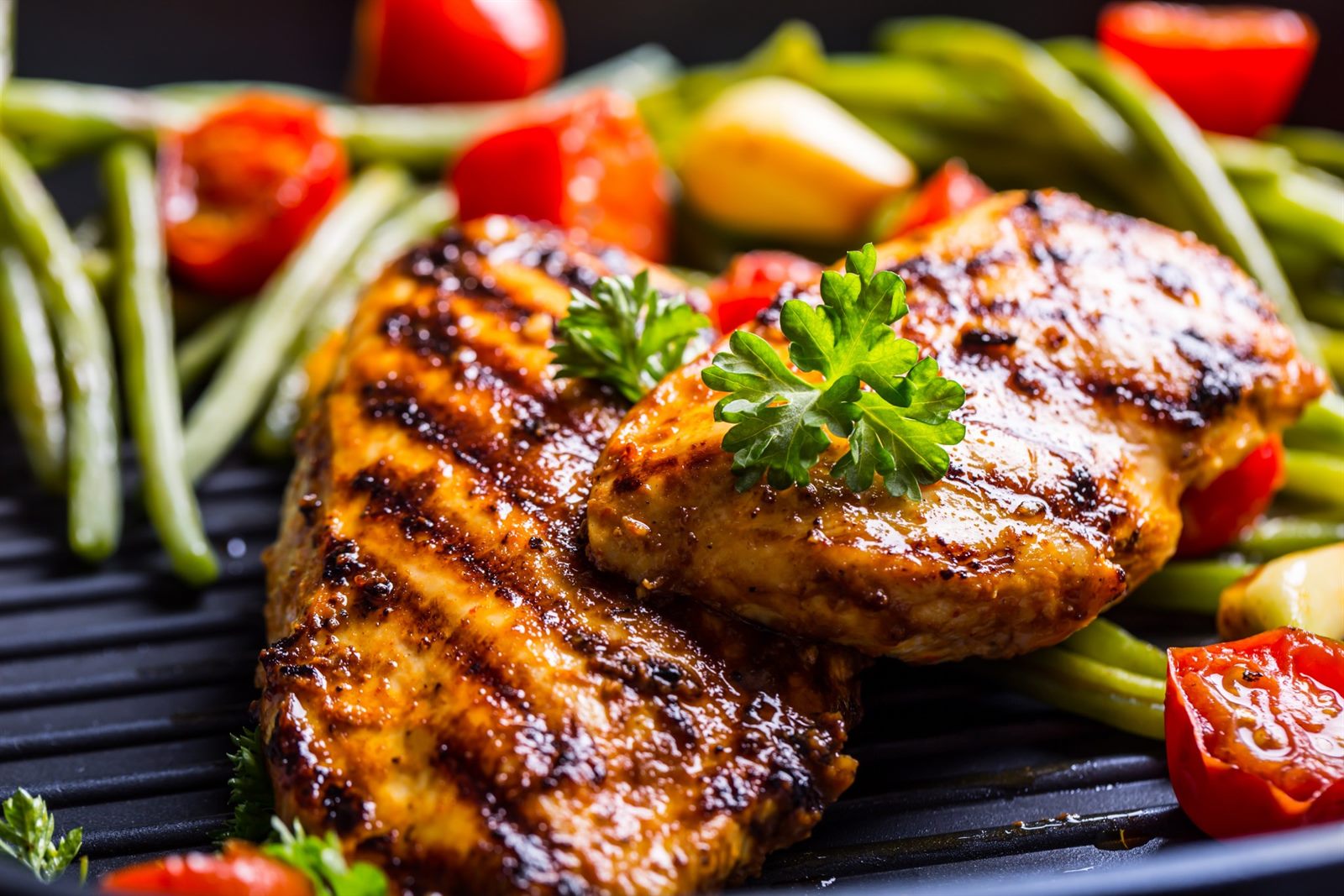 Frango grelhado como opção de produto J&V Food